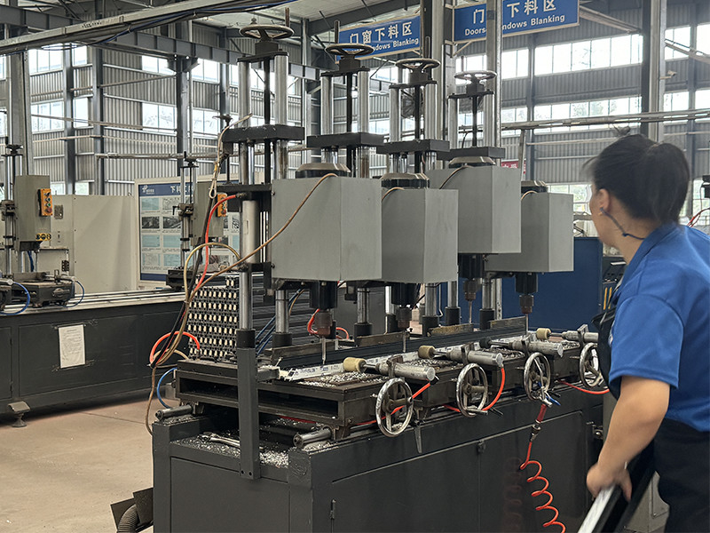 Shiny-Control Technology Develop (Beijing) Co., Ltd. lini produksi pabrikan