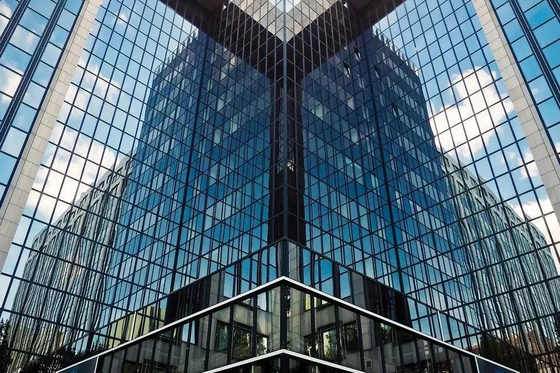 Produsen Permata Tirai Aluminium Lapisan Bubuk Desain 3D Untuk Estetika yang Ditingkatkan
